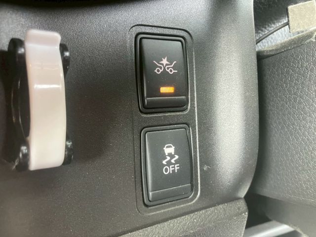 NISSAN SERENA  S-HYBRID 2017 Image 31