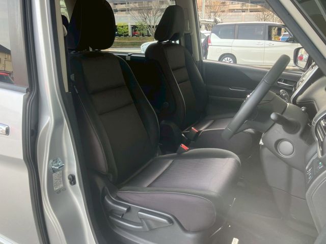 NISSAN SERENA  S-HYBRID 2017 Image 31