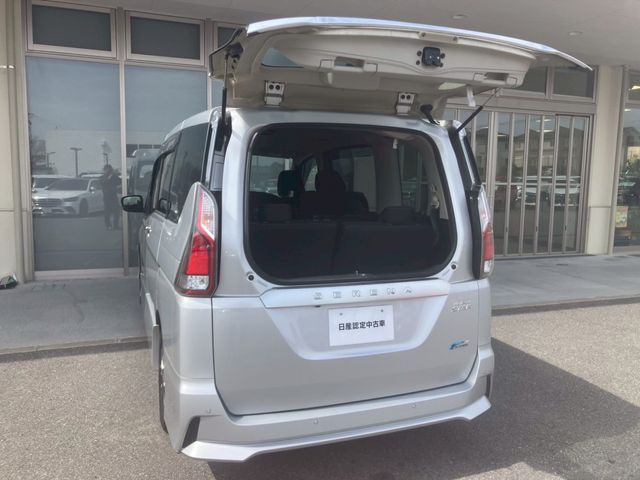 NISSAN SERENA  S-HYBRID 2017 Image 31