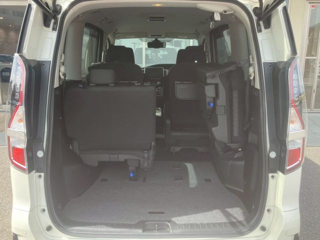 NISSAN SERENA  WG 2022 Image 31