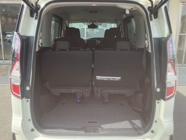 NISSAN SERENA  WG 2022 Image 31