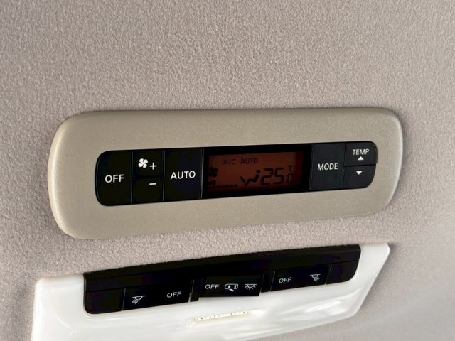 NISSAN SERENA  S-HYBRID 2017 Image 31