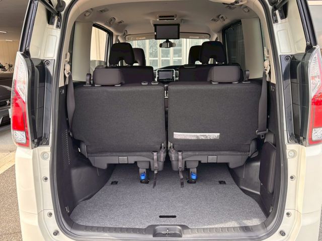 NISSAN SERENA  S-HYBRID 2017 Image 31