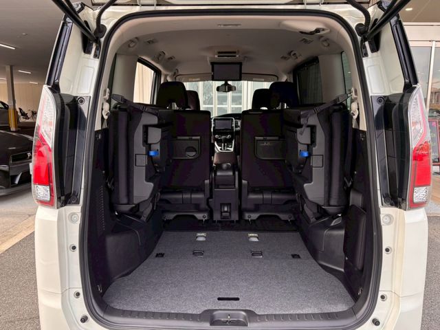 NISSAN SERENA  S-HYBRID 2017 Image 31