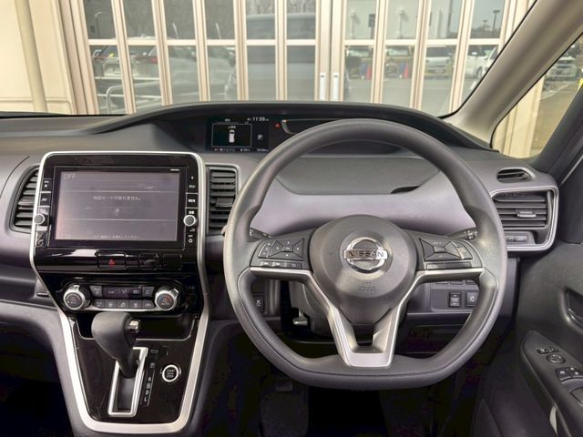 NISSAN SERENA  S-HYBRID 2017 Image 31