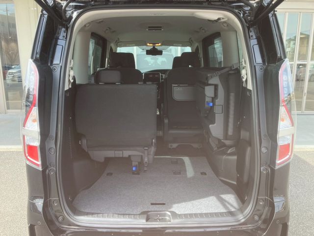 NISSAN SERENA  WG 2022 Image 31