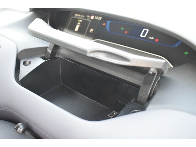 NISSAN SERENA  WG 2022 Image 31