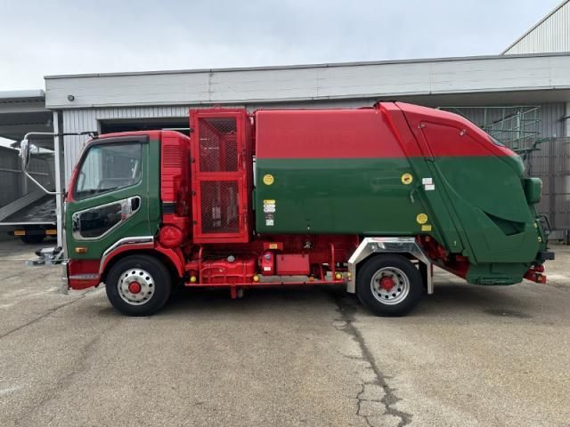 MITSUBISHI FUSOU FIGHTER 2016 Image 31