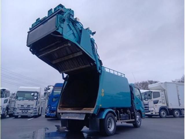 HINO DUTRO 2014 Image 31