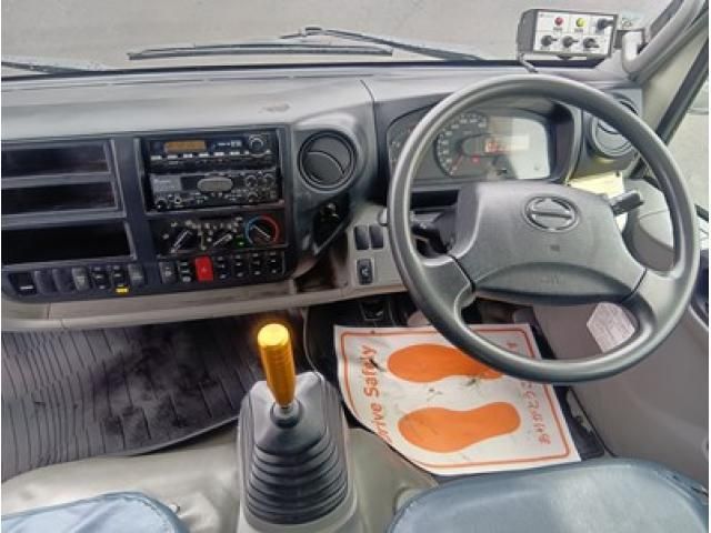HINO DUTRO 2014 Image 31