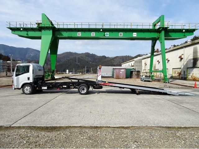 ISUZU ELF 2025 Image 31