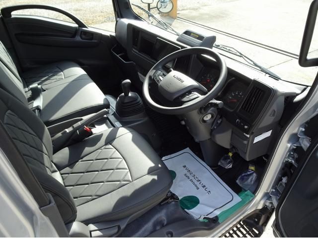 ISUZU ELF 2025 Image 31