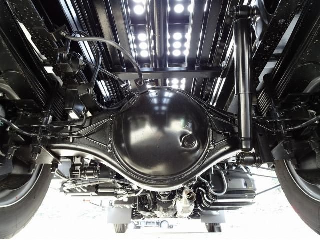 ISUZU ELF 2025 Image 31