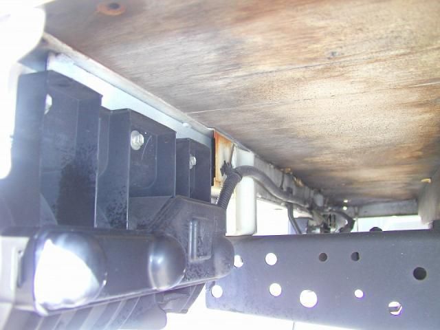 ISUZU ELF 2018 Image 31