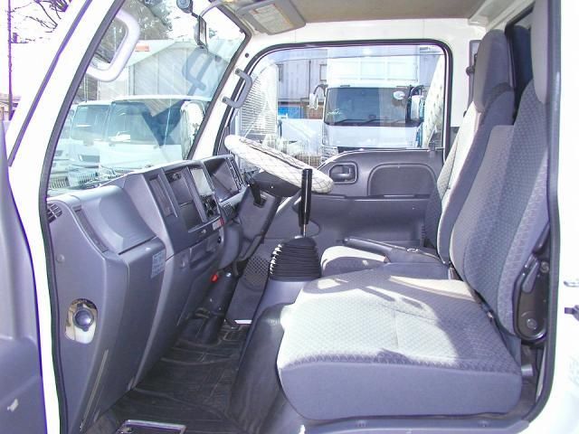 ISUZU ELF 2018 Image 31