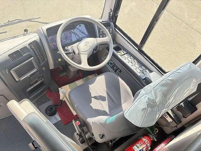 HINO MELPHA 2016 Image 31