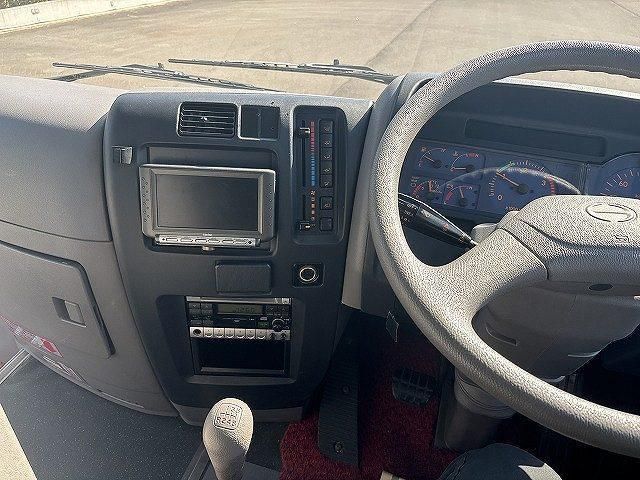 HINO MELPHA 2016 Image 31