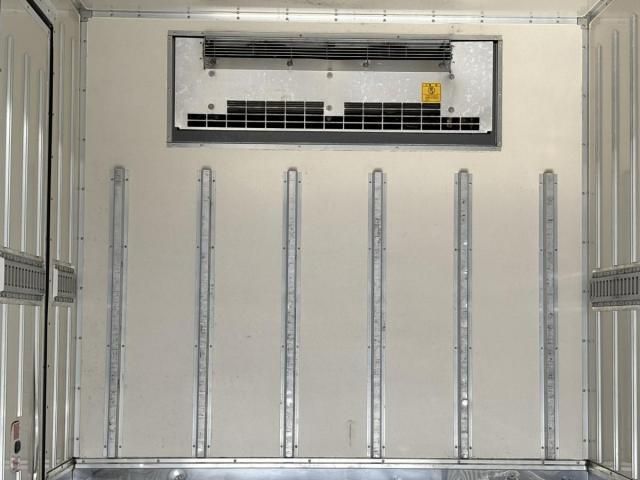 HINO DUTRO 2019 Image 31