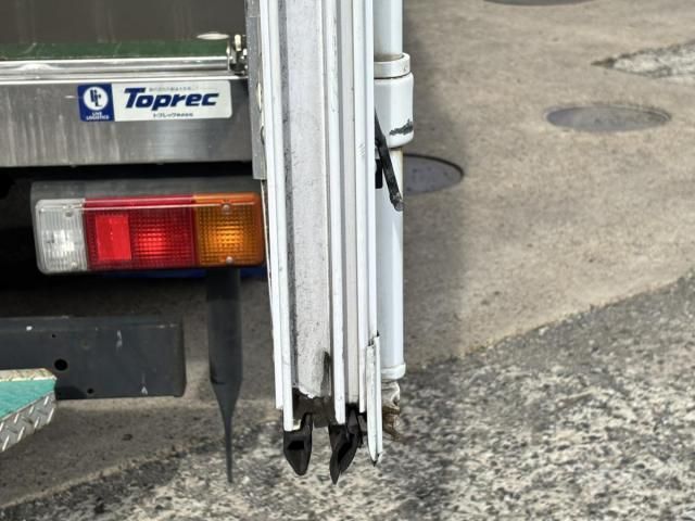 HINO DUTRO 2019 Image 31