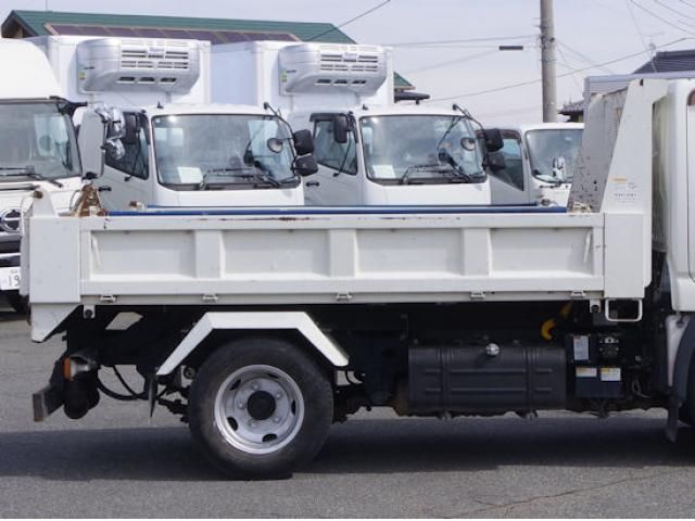 HINO DUTRO 2018 Image 31