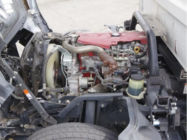 HINO DUTRO 2018 Image 31