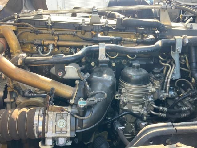 MITSUBISHI FUSOU SUPER GREAT 2016 Image 31