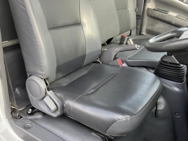 ISUZU ELF 2012 Image 31