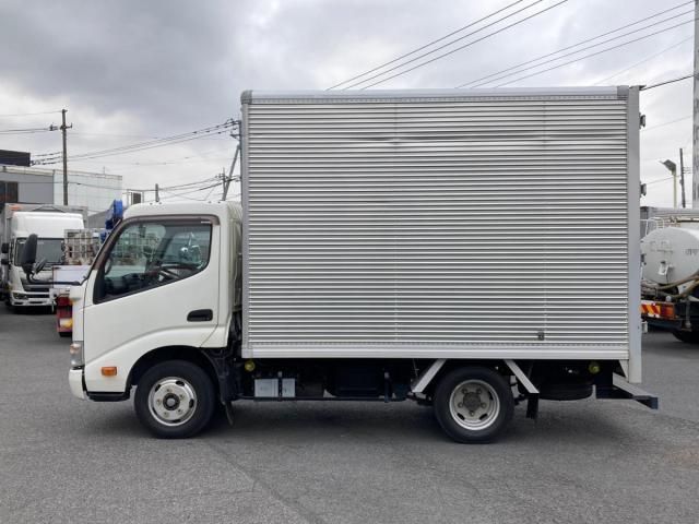 HINO DUTRO 2016 Image 31