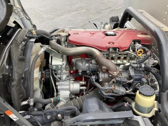 HINO DUTRO 2016 Image 31