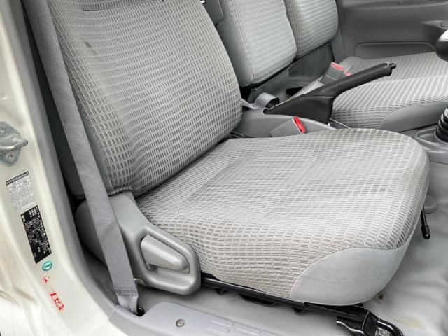 HINO DUTRO 2016 Image 31