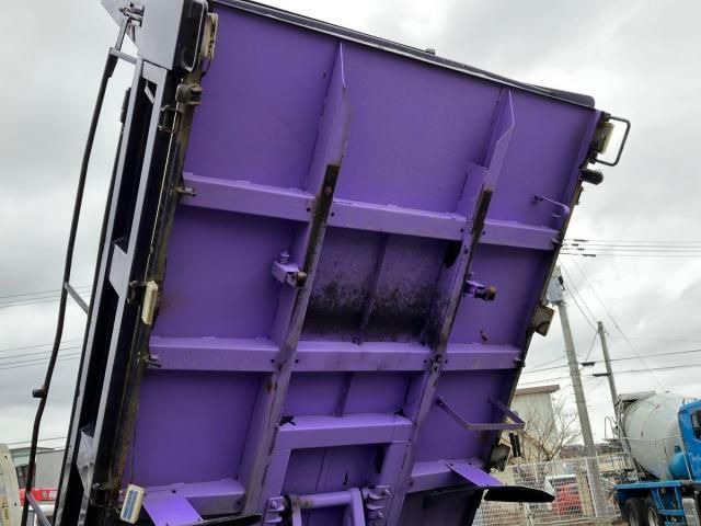 TOYOTA DYNA 2013 Image 31