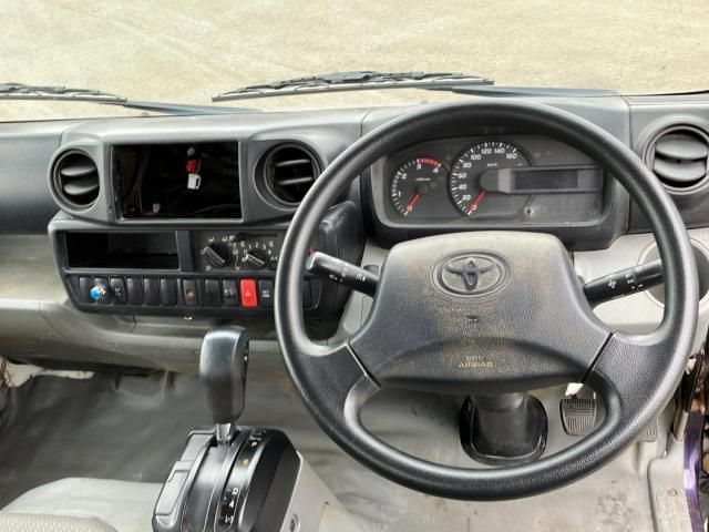 TOYOTA DYNA 2013 Image 31