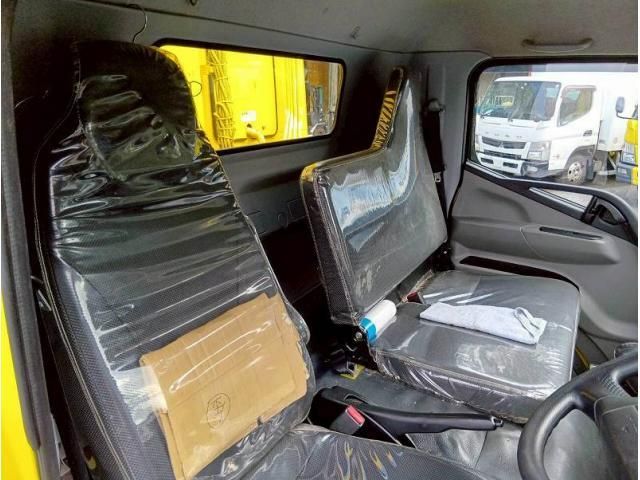 MITSUBISHI CANTER 2020 Image 31