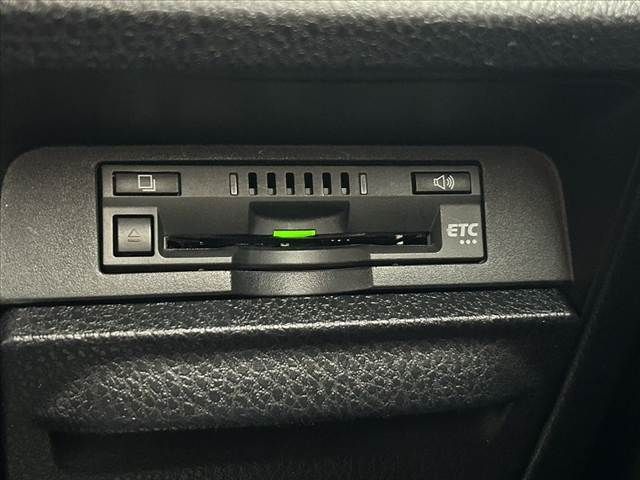 TOYOTA NOAH 2021 Image 31