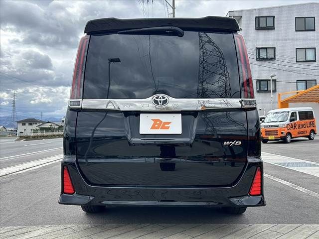 TOYOTA NOAH 2021 Image 31