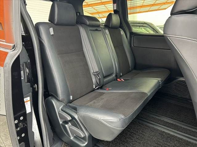 TOYOTA NOAH 2021 Image 31