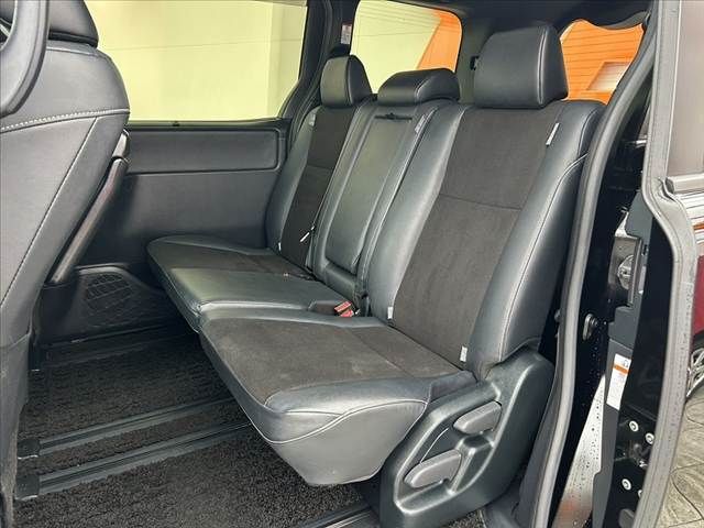 TOYOTA NOAH 2021 Image 31