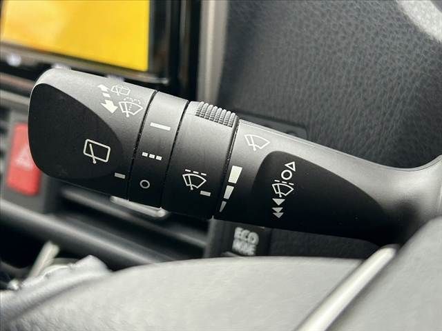 TOYOTA NOAH 2021 Image 31