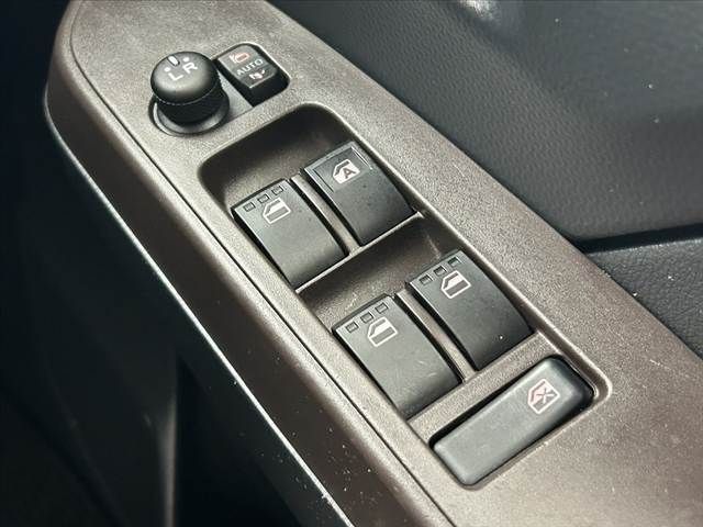 TOYOTA TANK 2017 Image 31