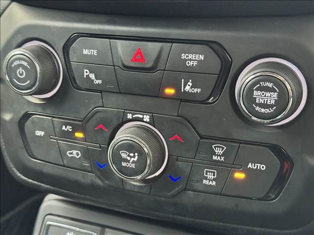 JEEP RENEGADE 2021 Image 31