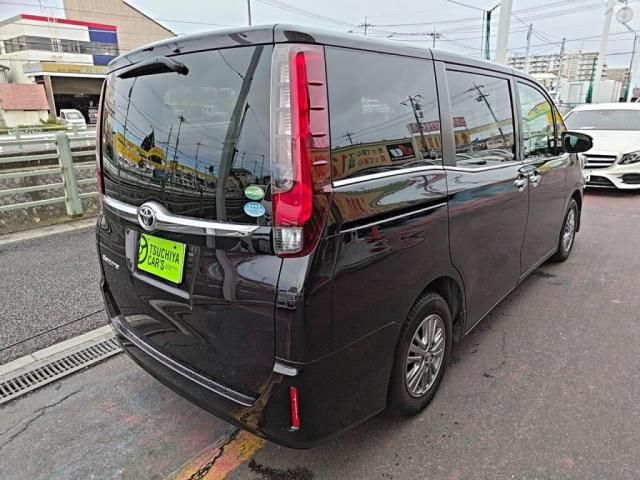 TOYOTA ESQUIRE 2017 Image 31