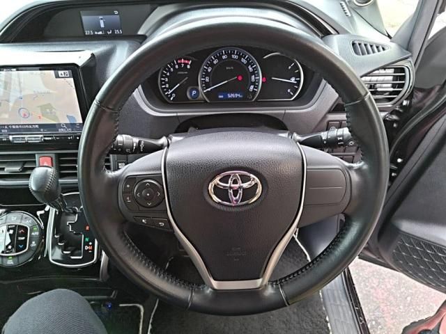 TOYOTA ESQUIRE 2017 Image 31