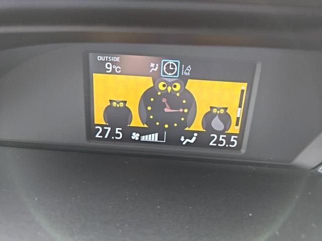 TOYOTA ESQUIRE 2017 Image 31