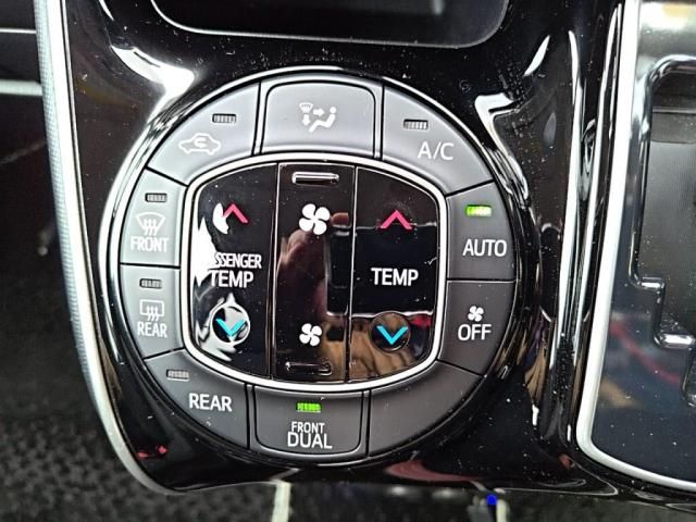 TOYOTA ESQUIRE 2017 Image 31