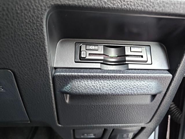 TOYOTA ESQUIRE 2017 Image 31