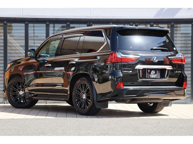 TOYOTA LEXUS LX570 AWD 2018 Image 31