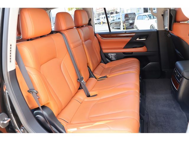 TOYOTA LEXUS LX570 AWD 2018 Image 31
