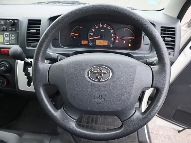 TOYOTA HIACE VAN 2WD 2017 Image 31