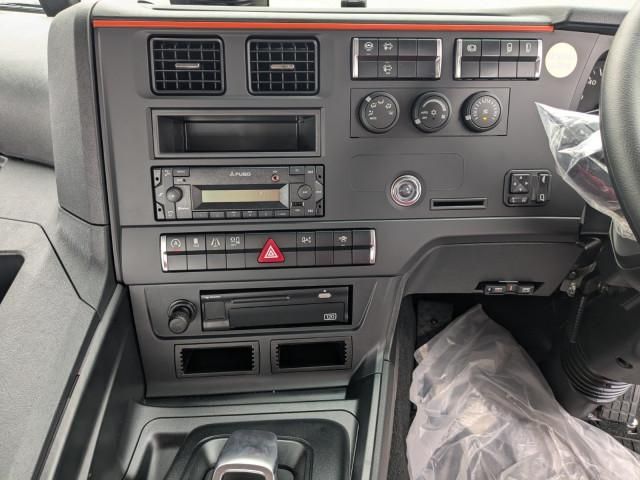 MITSUBISHI FUSOU SUPER GREAT 2025 Image 31