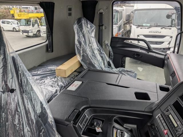 MITSUBISHI FUSOU SUPER GREAT 2025 Image 31